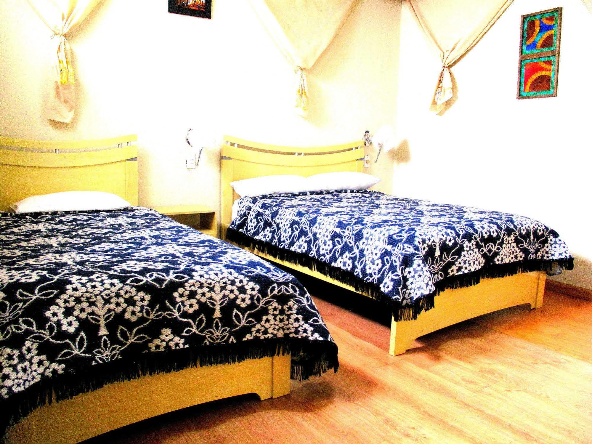 Aqua Hostal Mabel Cuenca Luaran gambar